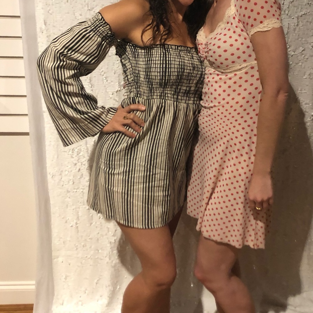 Super flattering cold shoulder SMYMM striped dress